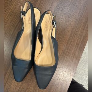 Naturalizer flats